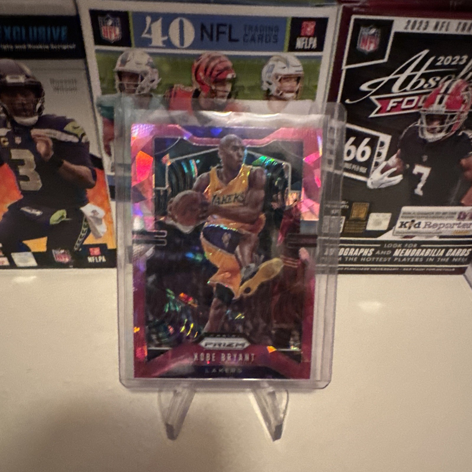 2019/20 Panini Prizm KOBE BRYANT PINK CRACKED ICE REFRACTOR #8 HIGH GRADE RARE🔥