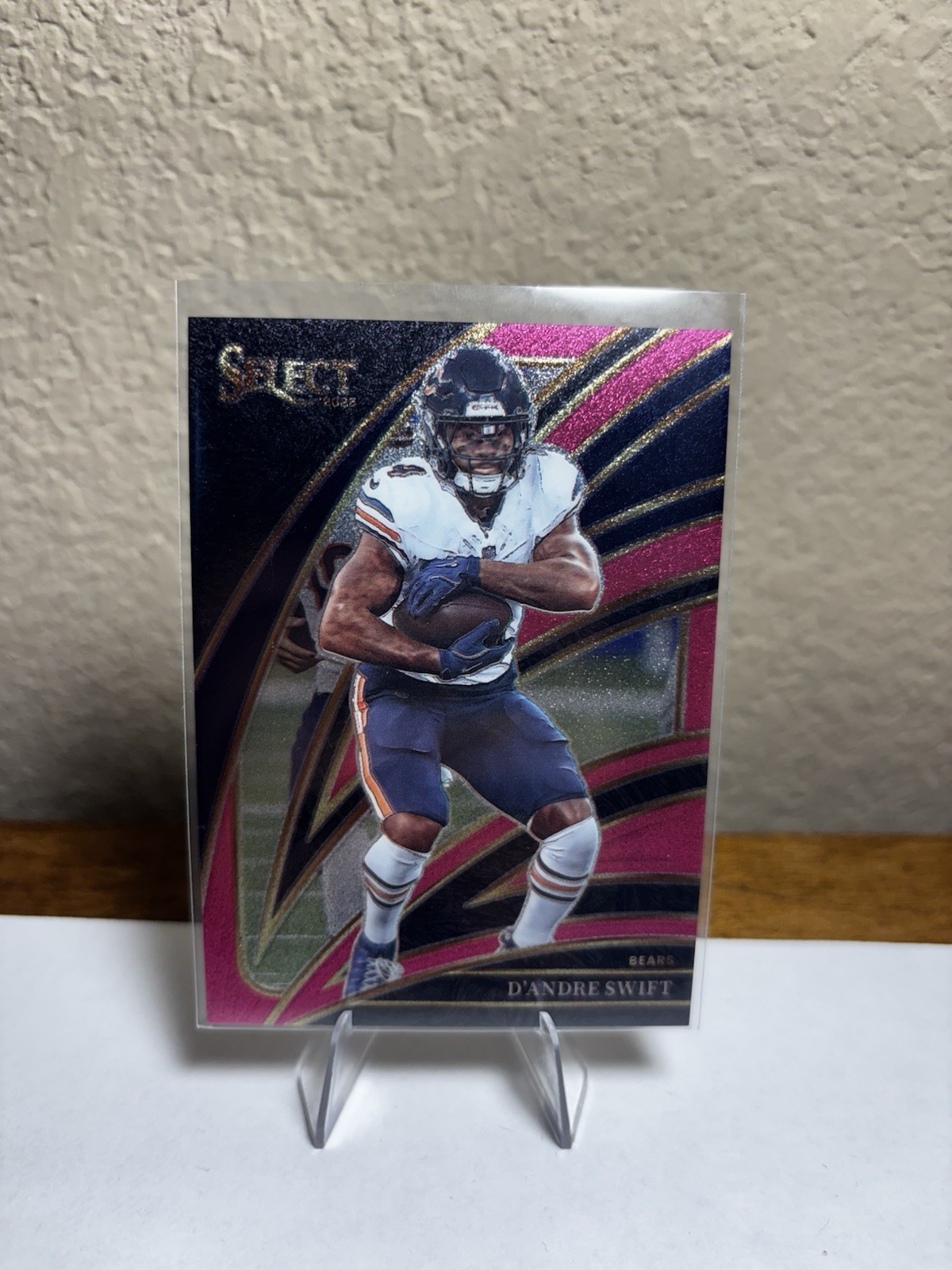2025 Panini Select Club Level D'Andre Swift #272 Pink Glitter Prizm /15 SSP