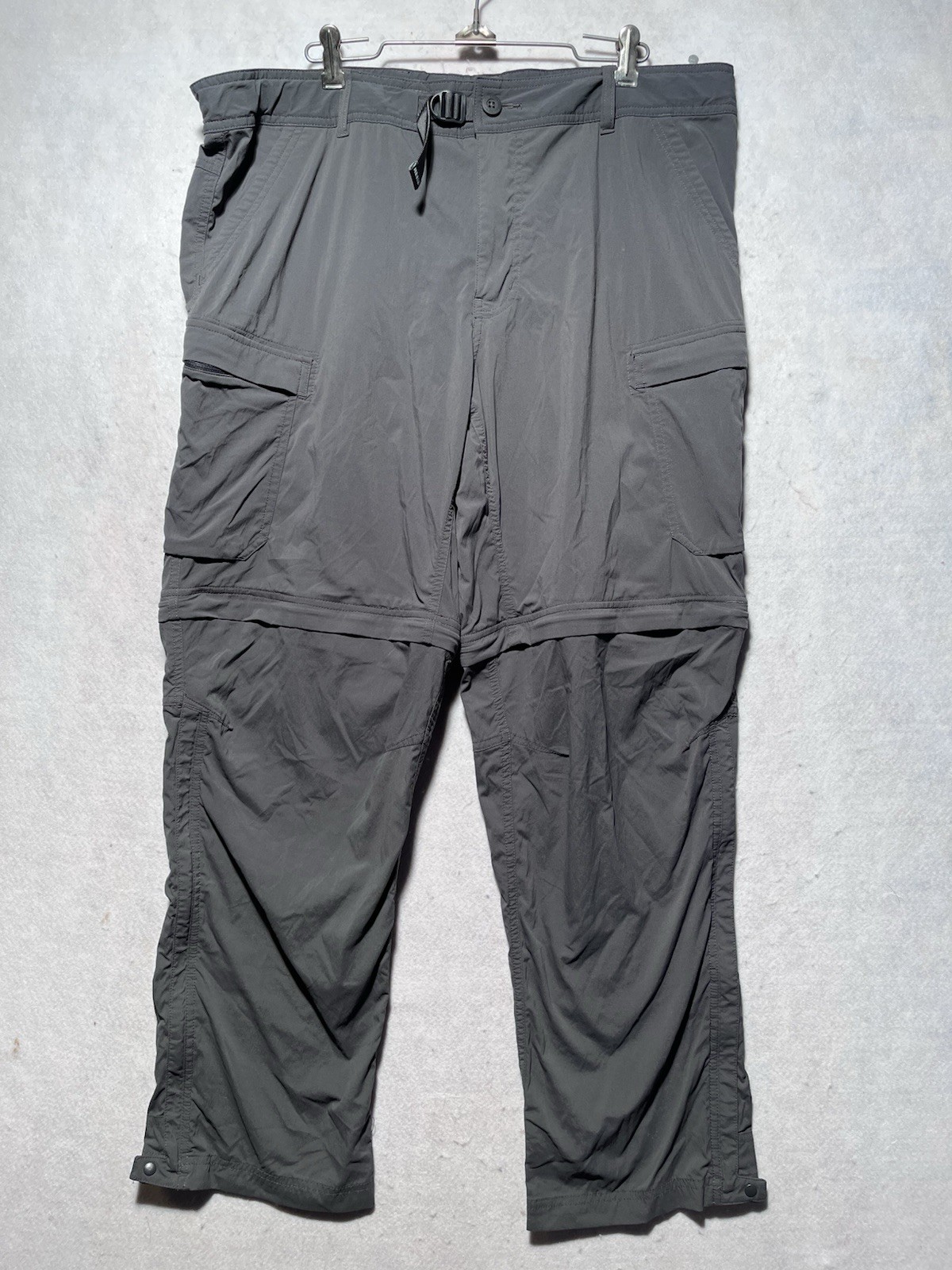 REI Mens 40x30 Convertible Cargo Hiking Pants 100% Nylon Gray Zip-Off Legs  