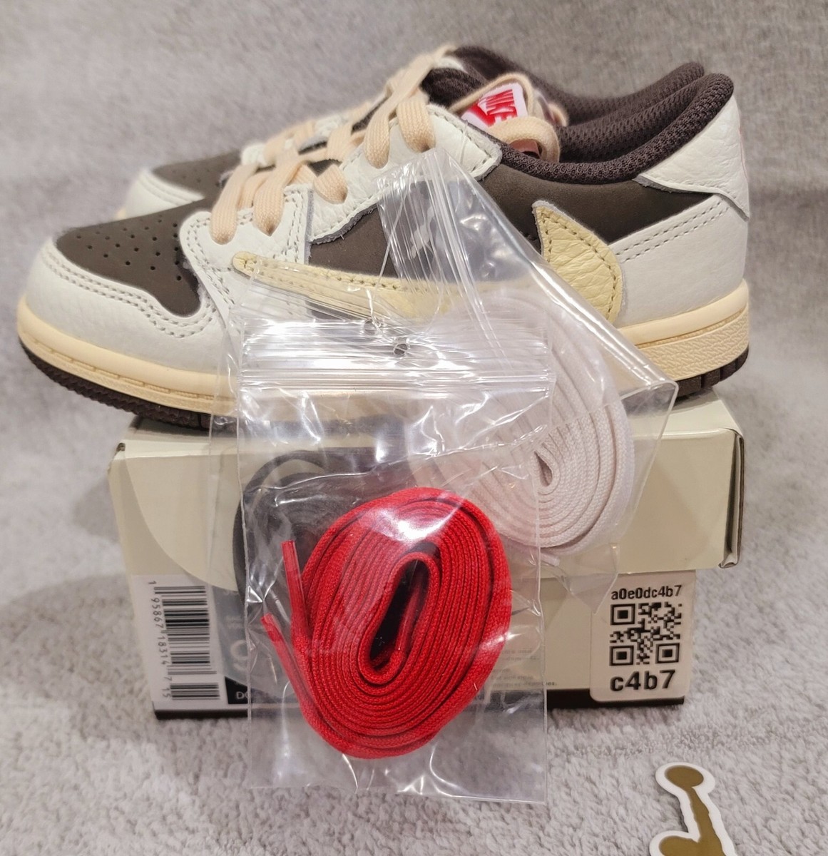 専用Travis Scott Jordan 1 Reverse Mocha Travis Scott x Air Jordan 1 Low 