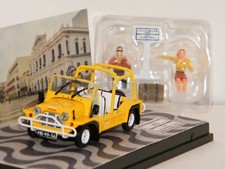 MINI MOKE JAUNE RHD + 2 Figurines VITESSE 1/43 Réf 21154
