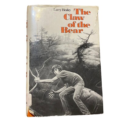 THE CLAW OF THE BEAR by Larry Healey HC/DJ 1st edition 1978 - G