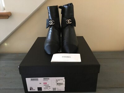 Auth Bnib Chanel Boots With Bow And CC Crystal Size 38 Ankle
