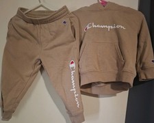 Champion outfit 2pc hoodie and sweatpants size 2T