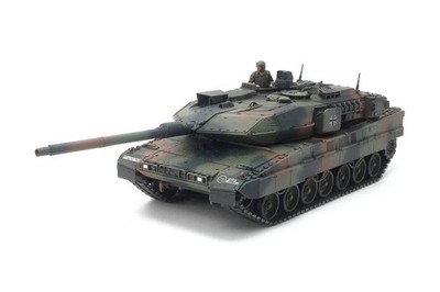Tamiya 1/48 German Main Battle Tank Leopard 2 A7V Plastic Model Kit 32607