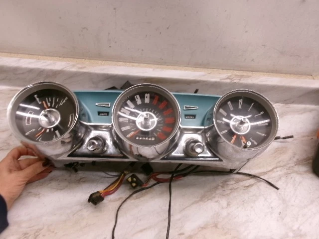 Velocímetro cuadro de instrumentos Ford Thunderbird 1961 1962 61 62 1963 63 vintage Foto 2 de 4