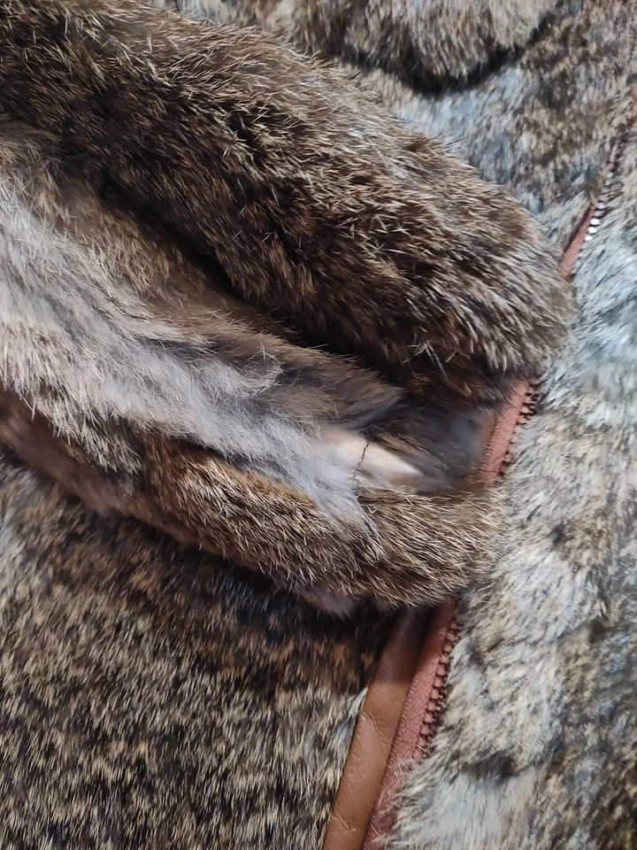 Vintage Dino Ricco Women's Natural Rabbit Fur Coat Medium Zip Up - Image 3 of 4