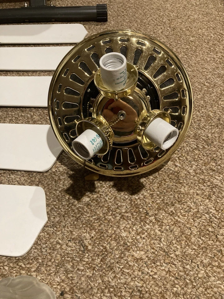 VINTAGE 52” INCH GE VENT CEILING FAN - Image 4 of 4