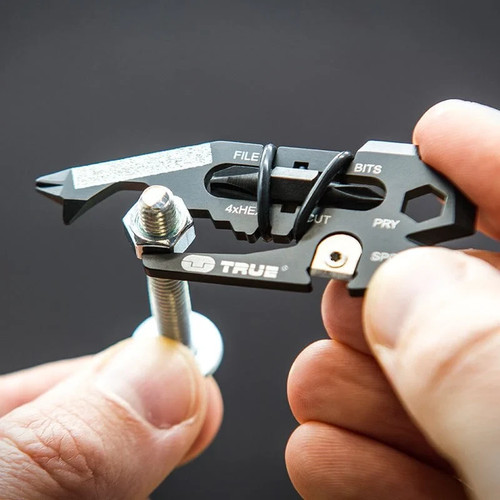 TRUE UTILITY FISHFACE 18-in-1 POCKET MULTI-TOOL KEY RING & CARABINER, KEYCHAIN - Picture 6 of 11