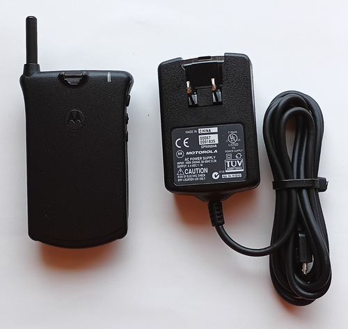 Motorola StarTAC Mercedes-Benz W220 Center Console Flip Phone - Picture 4 of 7