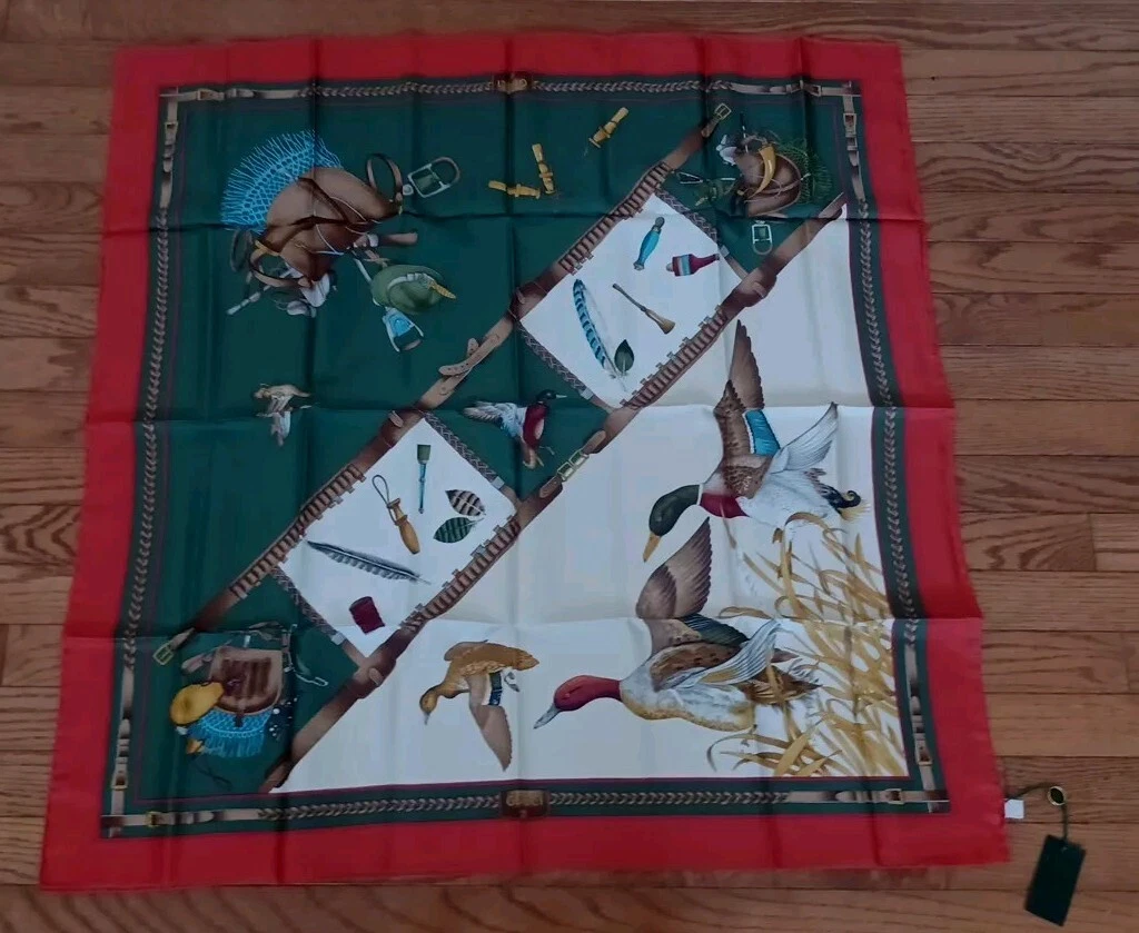 Sac de chasse vintage Gucci signé 2 canards écharpe en soie 33
