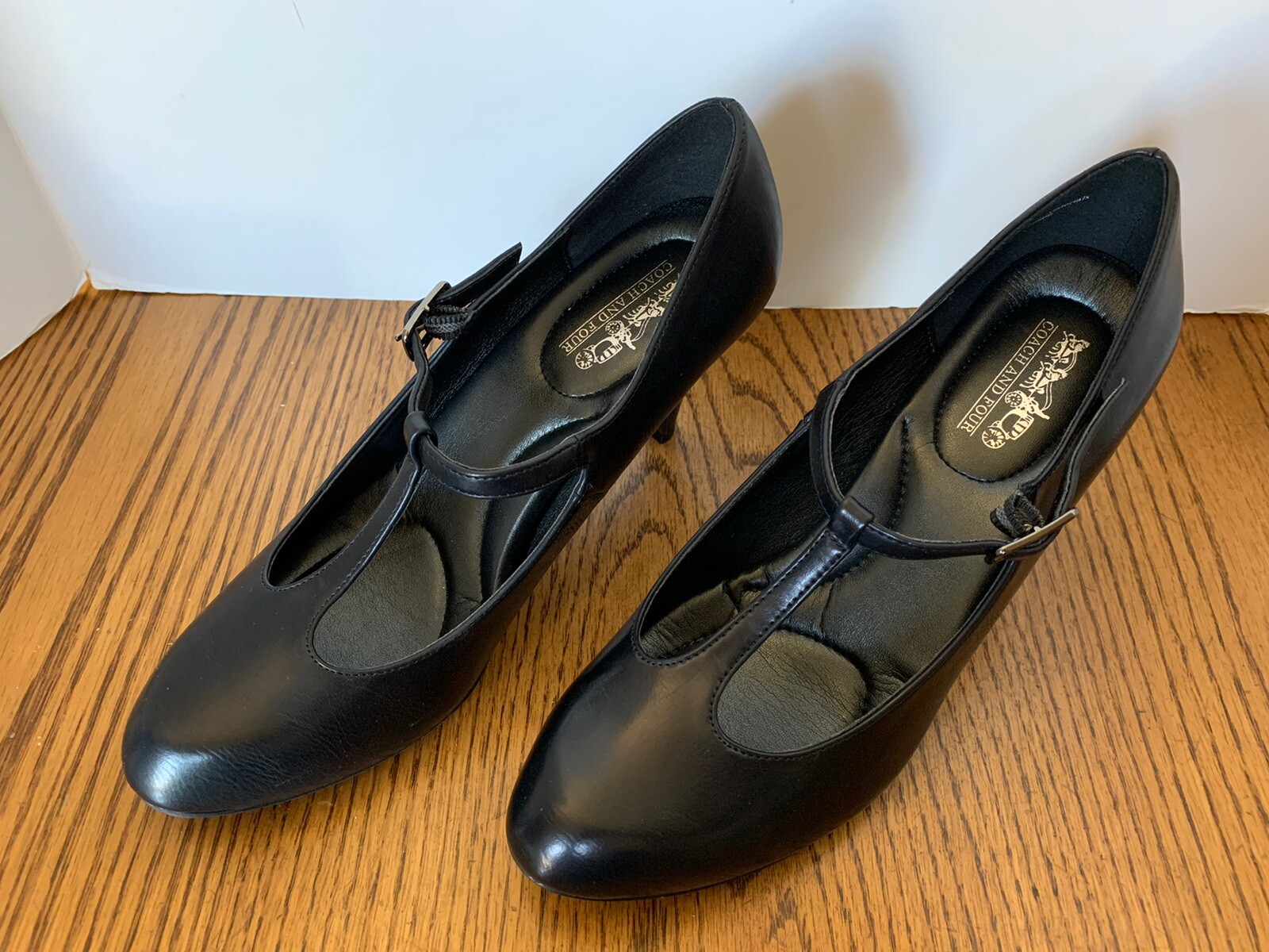 Coach and Four Woman's Black Leather Dress Shoes Size… Gem