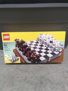 lego iconic chess set 40174