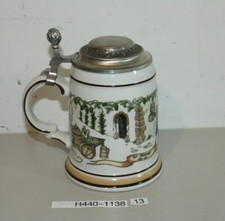 Bierkrug "Den F&auml;ssertr&auml;ger lieben wir" Der Fasstr&auml;ger (H440-1138-13-R9)