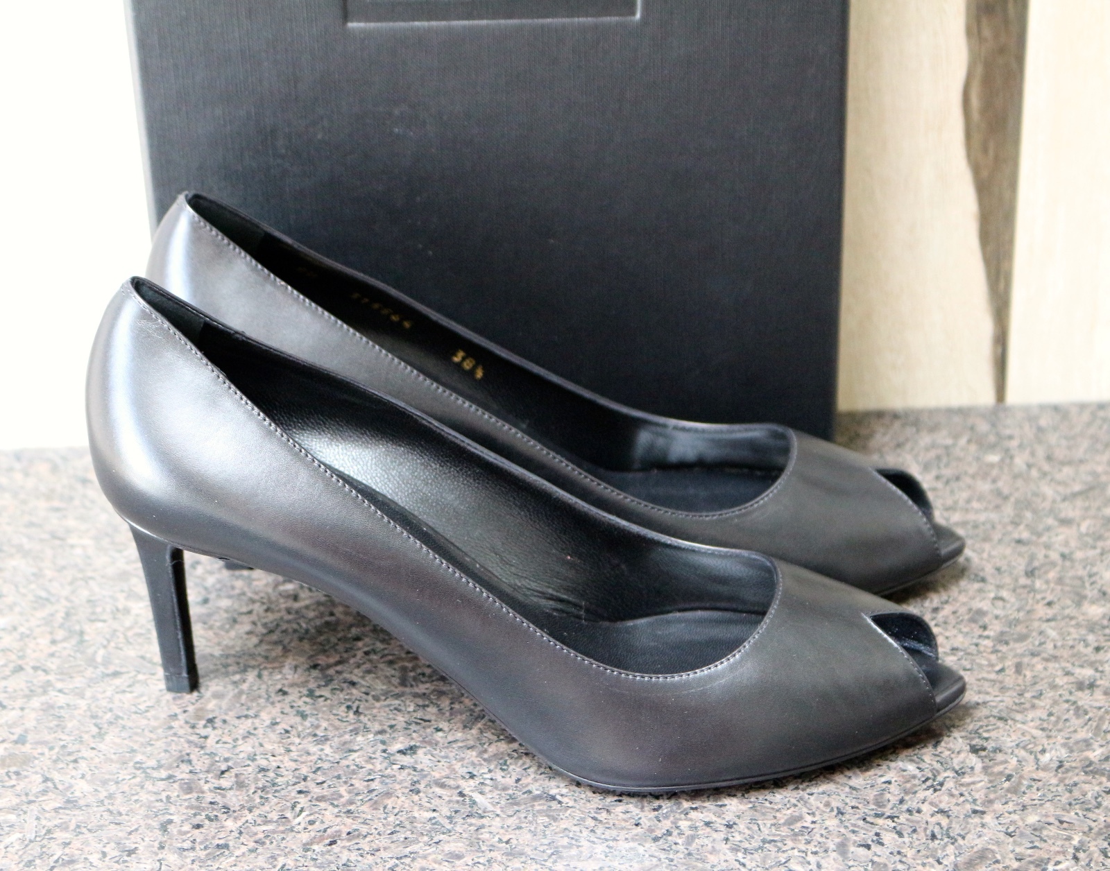 Scarpe décolleté nere nuove con scatola YSL Saint Laurent classiche sexy tacco basso punta aperta 38 5