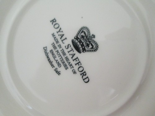 Set of 6 Royal Stafford Halloween Witches Black Cat Fireplace Salad Bowls 8”/NEW - Picture 4 of 6