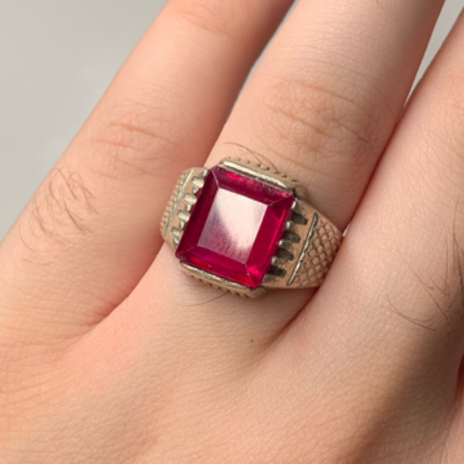 Classic Vintage Solid Silver Ring Featuring Bold … - image 10