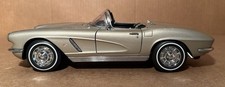 AUTOART 1/18 scale 1962 Corvette, C1, Fawn Beige, LE #2824 0f 5000, RARE