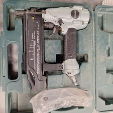 70-120PSI 2" HITACHI BRAD NAILER IN CASE (P06031225)