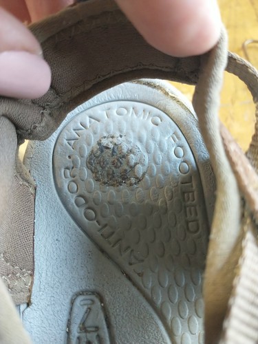 KEEN Whisper Brown Waterproof Sandals Outdoor Hiking Shoes Women's 6.5 - Picture 3 of 6