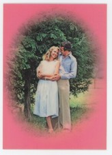 Love and Romance under Tree Wonder Co. Lenticular 3-D Postcard L-397 New