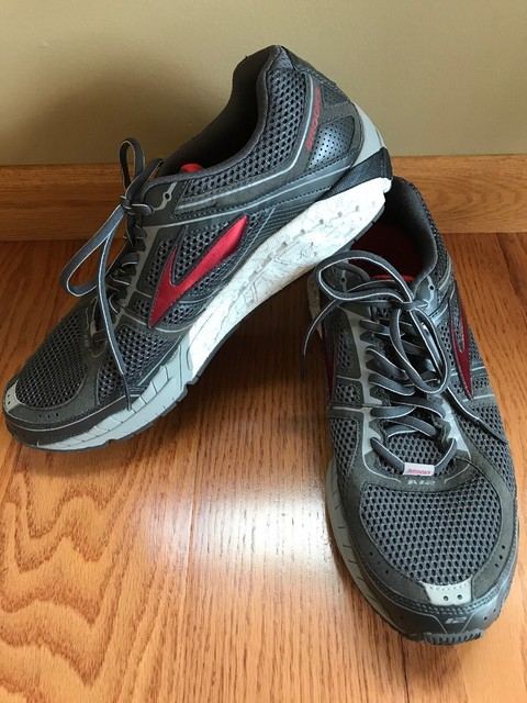 brooks shoes size 15