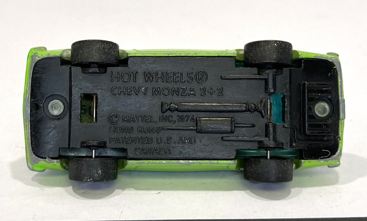 Hot Wheels Redline 1975 HK Light Green CHEVY MONZA 2+2 Black Hot Wheels Redline 1975 HK Light Green CHEVY MONZA 2+2 Black