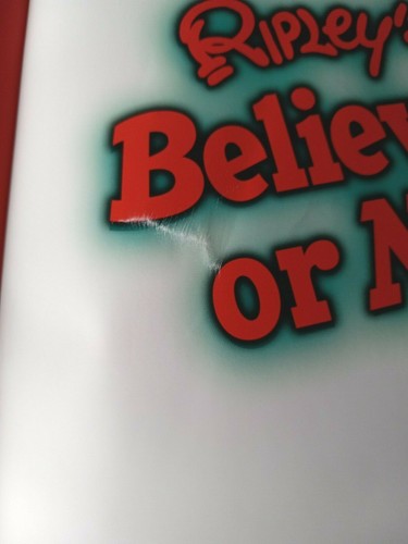 2014 Ripley's Believe It or Not! Reality Shock Book 11 - Picture 3 of 11
