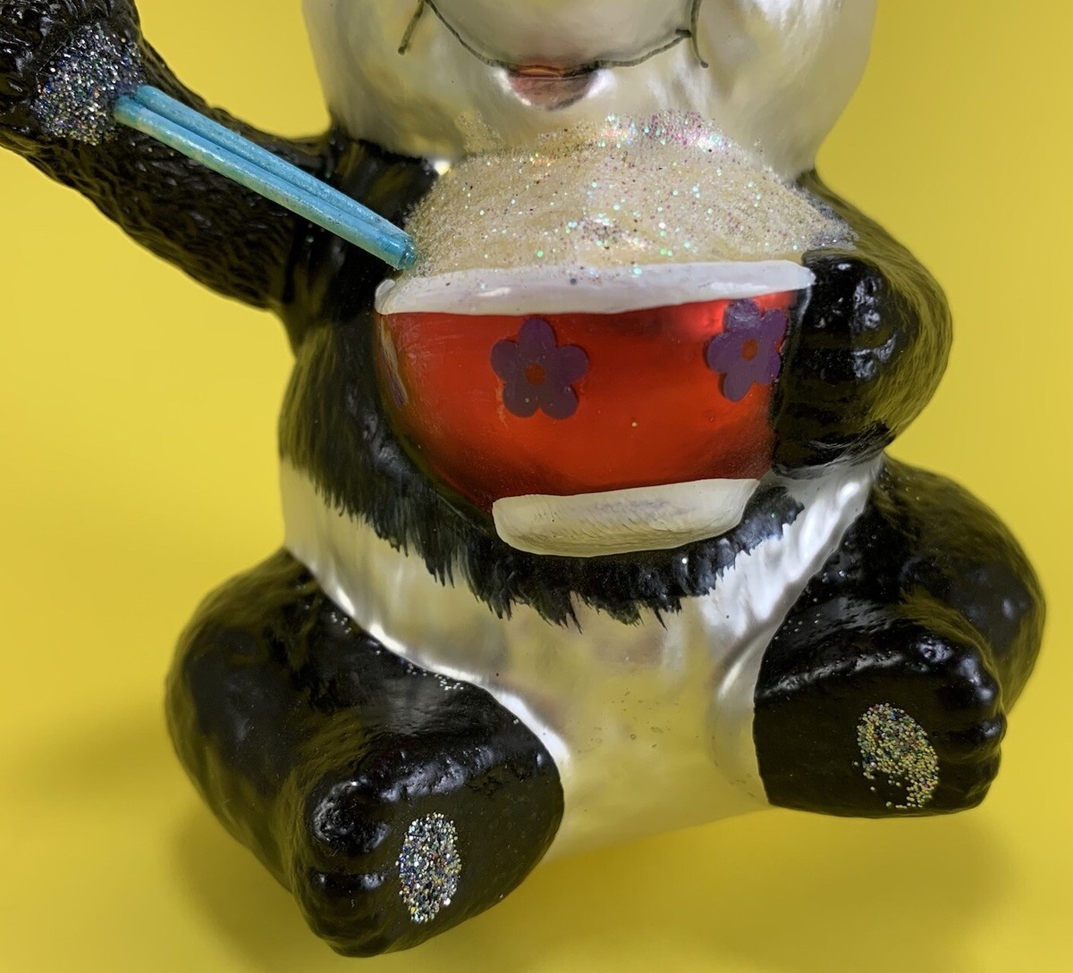 PANDA BEAR EATING RAMEN BLOWN GLASS FIGURE CHRISTMAS TREE ORNAMENT