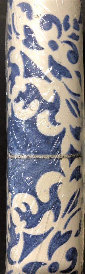 Papel pintado pelar y pegar azulejos mediterráneos Roommates, 20,5" X 16,5 pies, azul - Foto 4 de 4