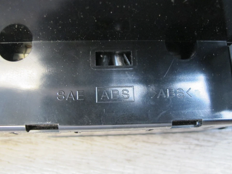 00-01 ISUZU VEHICROSS A/C AQUECEDOR PAINEL INTERRUPTOR DE CONTROLE CLIMÁTICO 8972471450 FABRICANTE DE EQUIPAMENTO ORIGINAL - Imagem 4 de 4