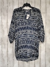Lush Womens Tunic Blouse Size XL Navy Blue Ivory Paisley Floral V-Neck Top