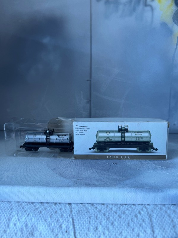 HO Scale Southern Pacific Silver Tank Car Vintage Unbranded with Box