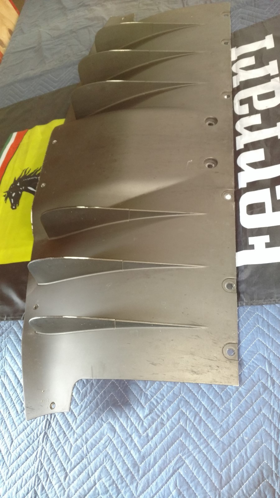 FERRARI 458 ITALIA SPIDER REAR BUMPER DIFFUSER COMPLETE OEM 82456300 82456310