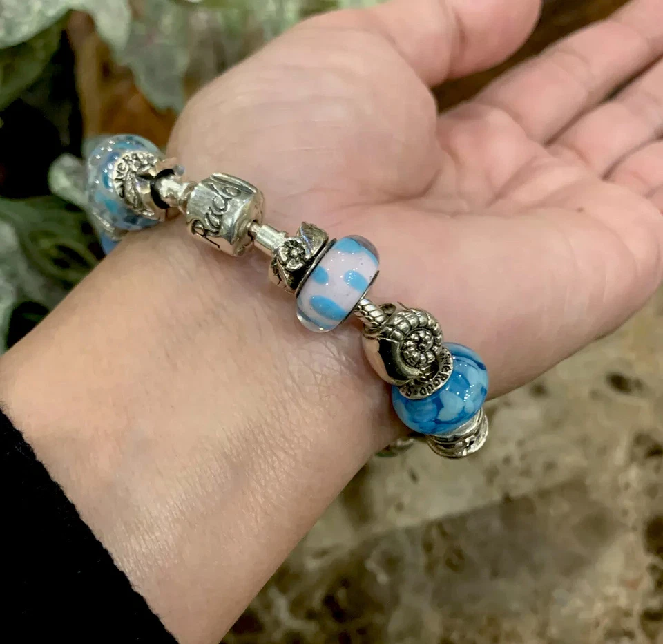 Auténtica pulsera Silverado de plata de ley 925 con dijes de Murano y náuticos ~ ¡USADA EN EXCELENTE ESTADO! Foto 3 de 4
