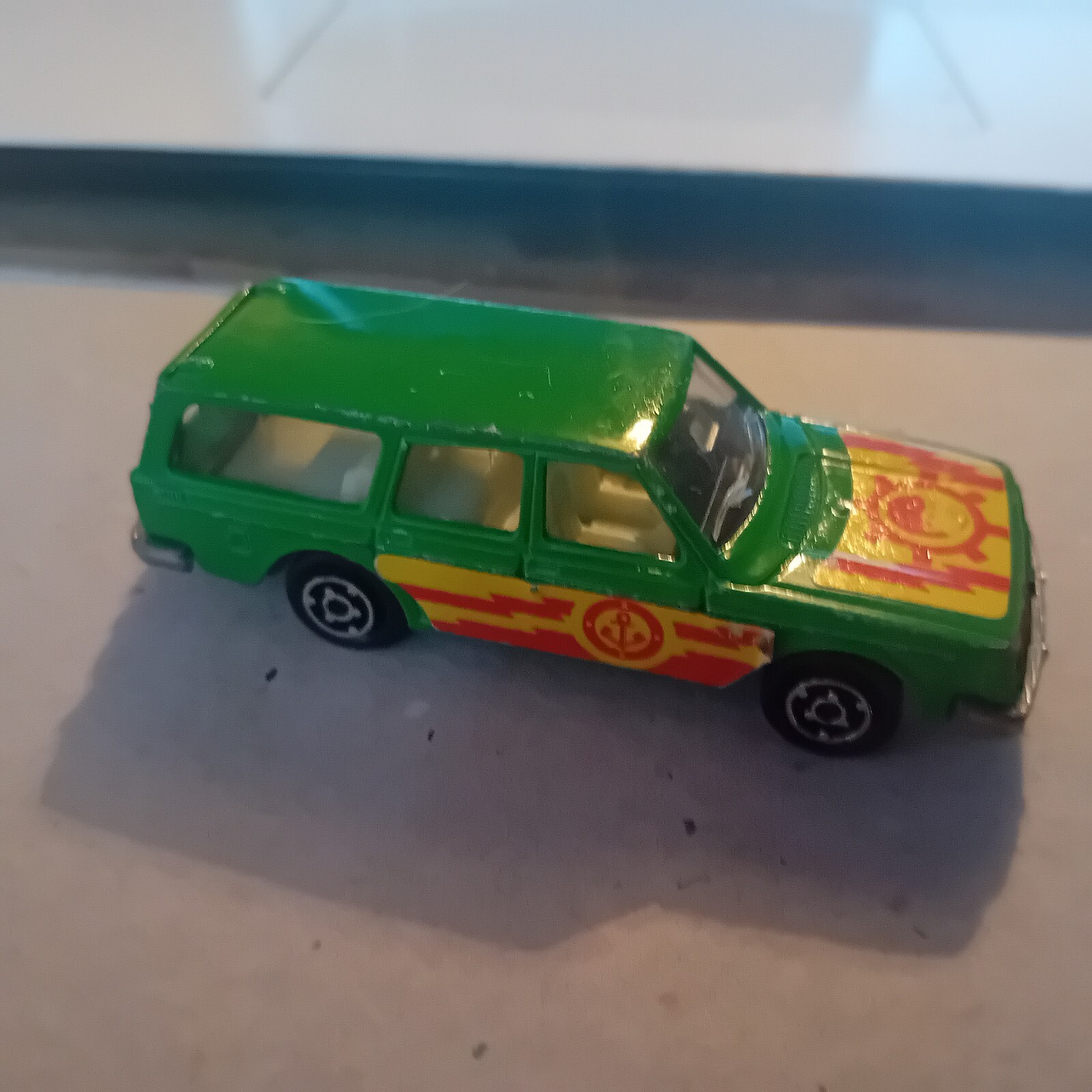 Picture 1 of 5