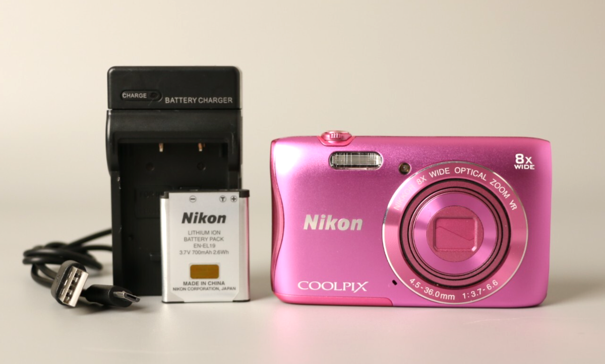 Nikon COOLPIX S3700 Digital Camera 20MP 8x Zoom Pink with Battery