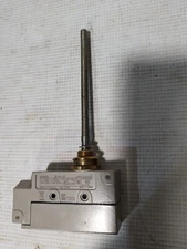 Omron ZE-NJ-2S General Purpose Limit Switch, 15A @ 480V, 15A @ 250V