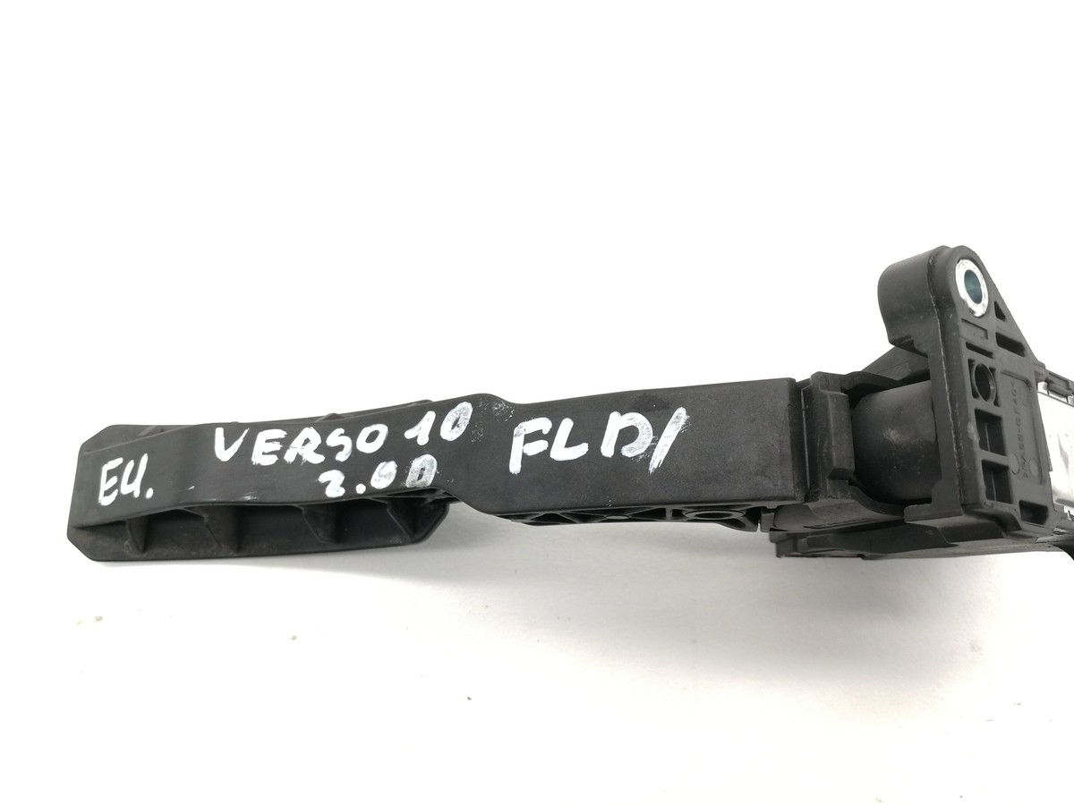 TOYOTA VERSO R2 Accelerator Pedal 78110-02021 10104A 2.0