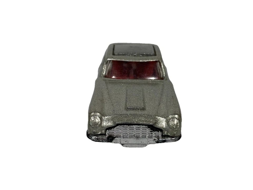 James Bond Aston Martin DB6 1979 Corgi Glidrose & Eon 007 1/64 Scale Silver - Image 2 of 4