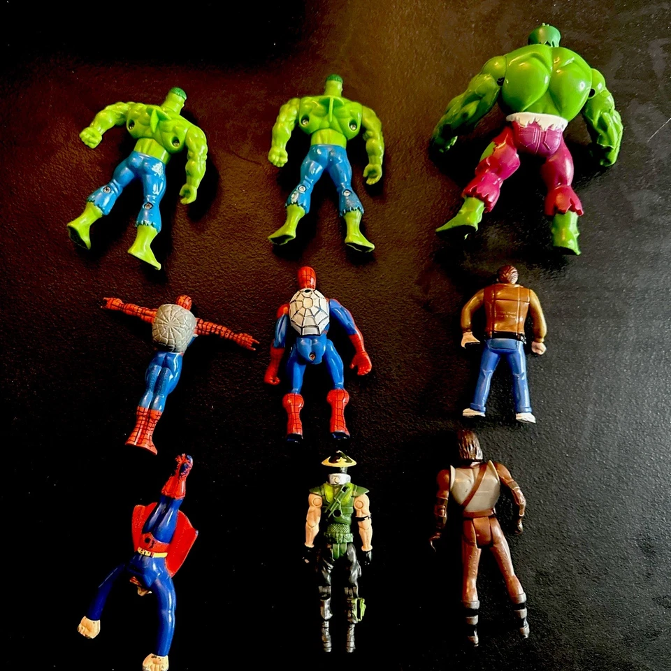 Lote de figuras de acción de colección Spider-Man El Increíble Hulk Marvel Superman Foto 2 de 3