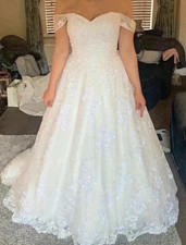 White Off-Shoulder Ball Gown Wedding Dress Cap Sleeve Lace Tulle Train