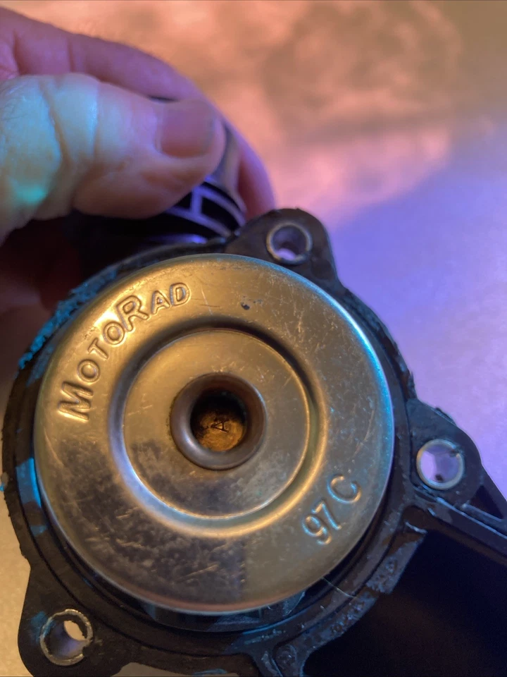 For 2001-2006 BMW X5 Thermostat Assembly API 66345WD 2002 2003 2004 2005 - Image 3 of 4