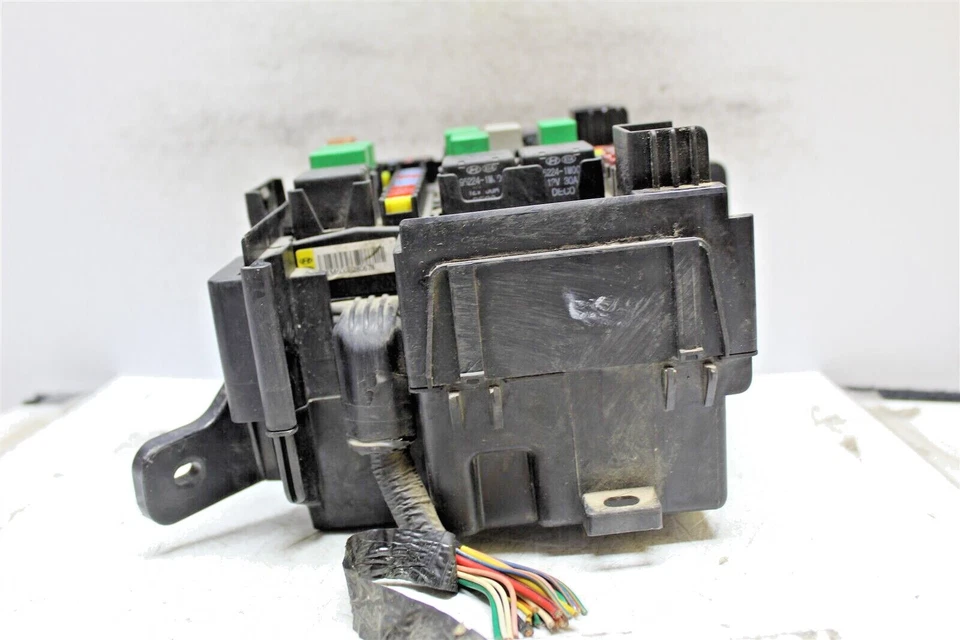 912541M120 Kia Forte 2011 caja de fusibles relé unidad módulo 952 4B9 B2 Foto 4 de 4