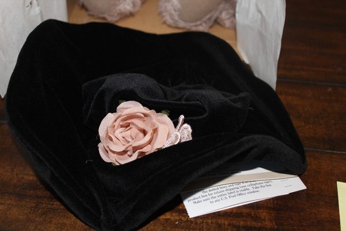 Osos de peluche galería Ashton Drake ""Sombreros para mamá"" oso nuevo en caja #s51 - Imagen 6 de 6