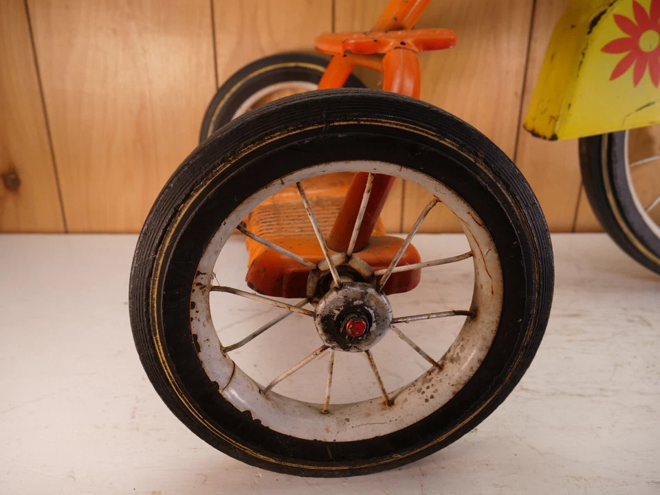 Triciclo Hippie Murray Flower Power Años 60 De Colección Excelente Estado Ridable Foto 3 de 4