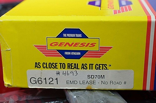 ATHEARN GENESIS CSX EMD Lease ELECTRO MOTIVE SD70 #4693 HO Locomotive G6121 CSXT - Picture 11 of 12