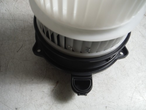 2021-2024 Hyundai Elantra Blower Motor Fan Assembly OEM 97113 AA010 - Picture 9 of 11