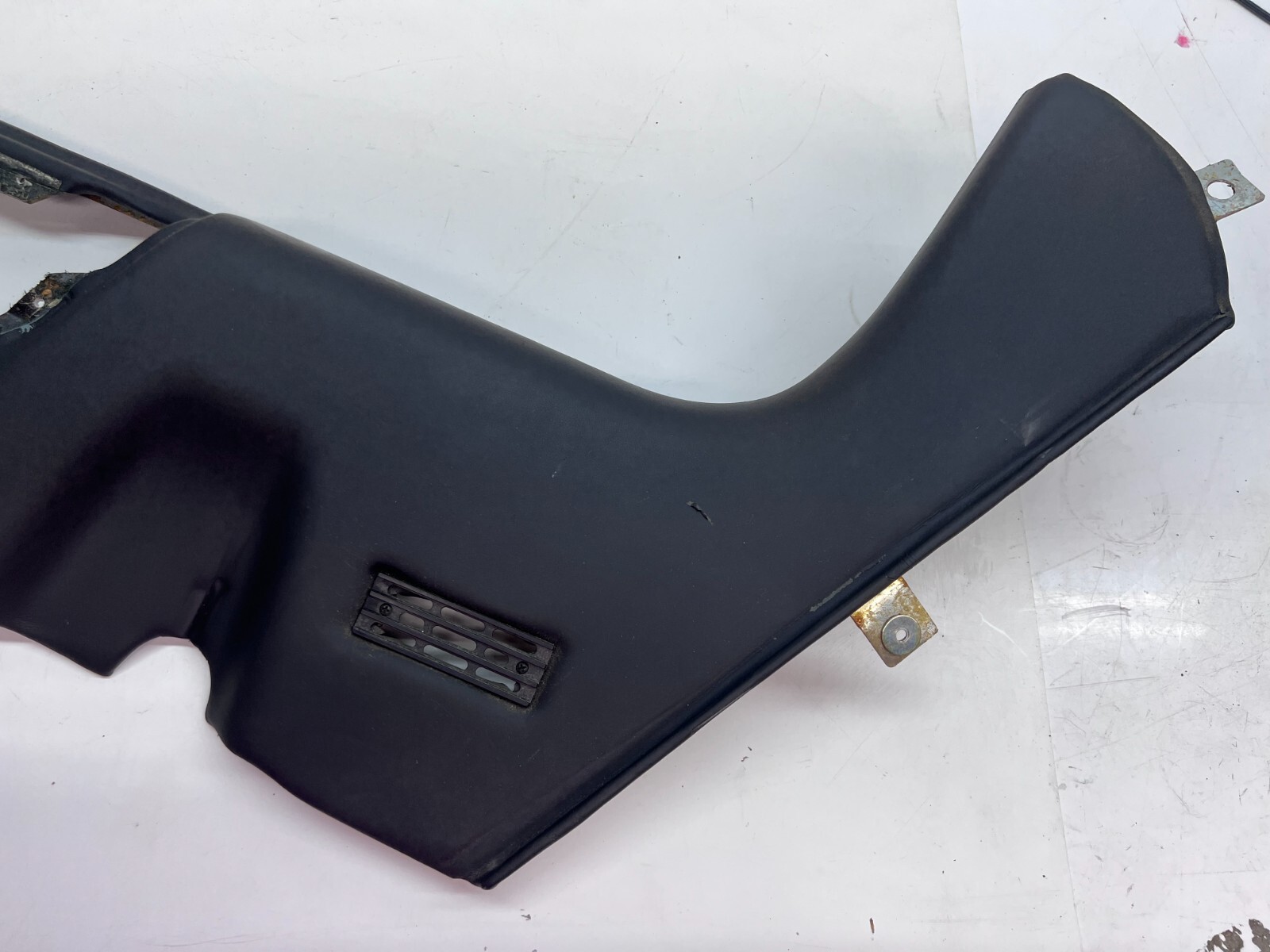 LAMBORGHINI MURCIELAGO PASSENGER RIGHT RH SIDE PILLAR PANEL OEM 418854888