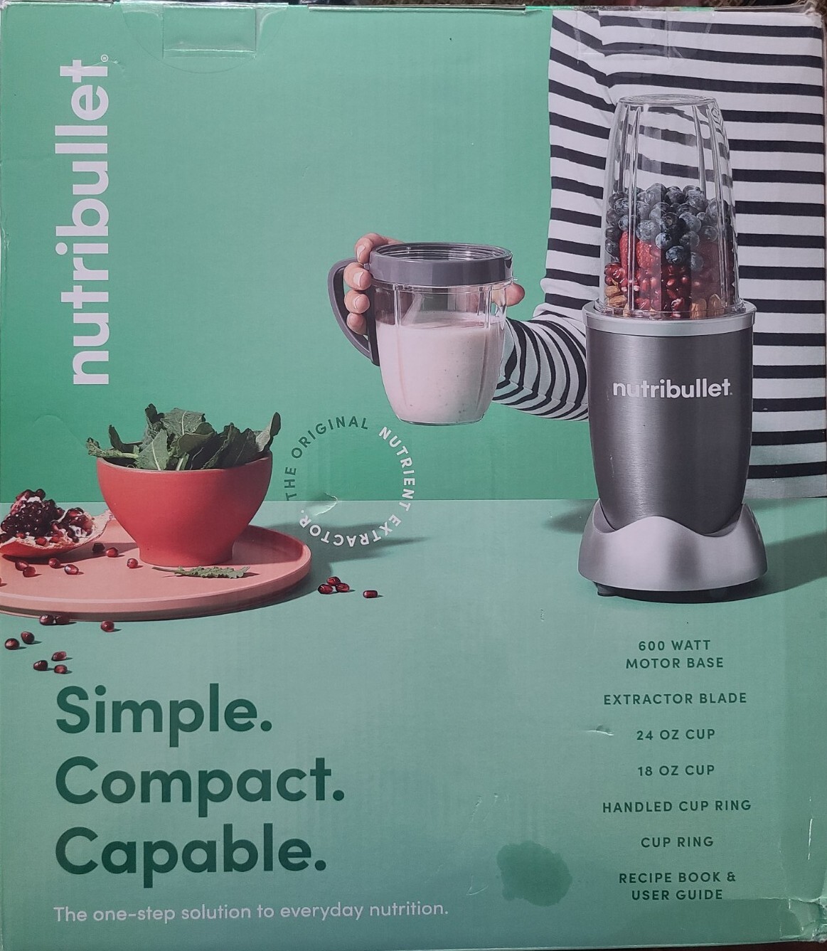 NutriBullet 600W Metallic Black INCLUDES: 600-watt motor base (1